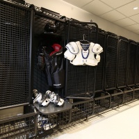 Ice Hockey locker rooms冰球更衣室.JPG
